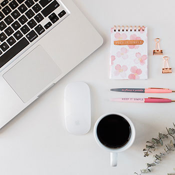 阿贾克斯逆转伊斯坦布尔，欧冠小组赛连胜